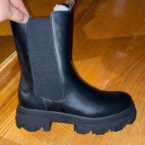 DREAM PAIRS Women's Platform Chelsea Boots Fashion Comfort Combat Mid Calf Slip